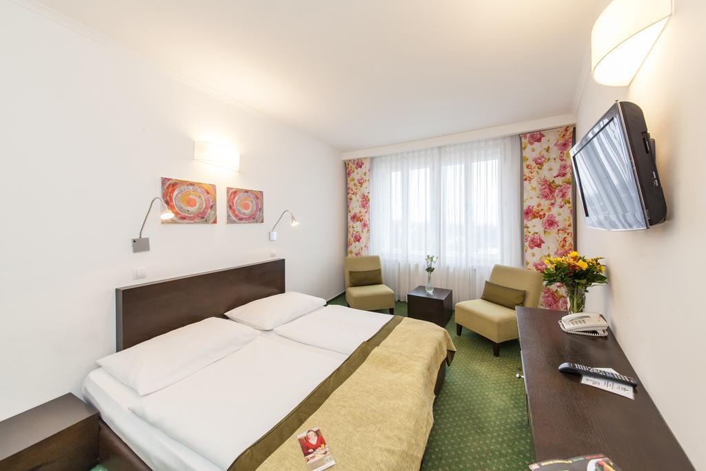 Hotel Vitkov Praga Exterior foto